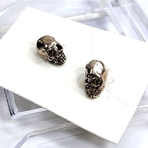 Skull earrings